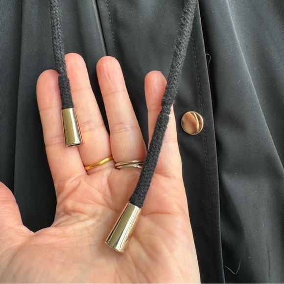 Zara women’s Black Waterproof Gold Tone Removable Faux Fur Hood Size Medium - Picture 11 of 16